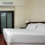 Sercotel Puerta De La Catedral Отель 4*