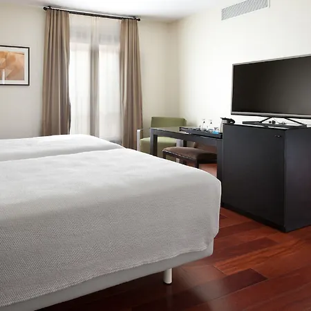 Готель Sercotel Puerta De La Catedral 4*