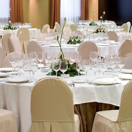 Hotel Sercotel Puerta De La Catedral 4*