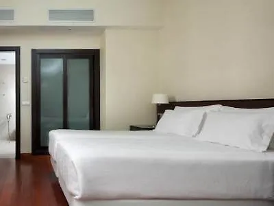 Sercotel Puerta De La Catedral Готель 4*