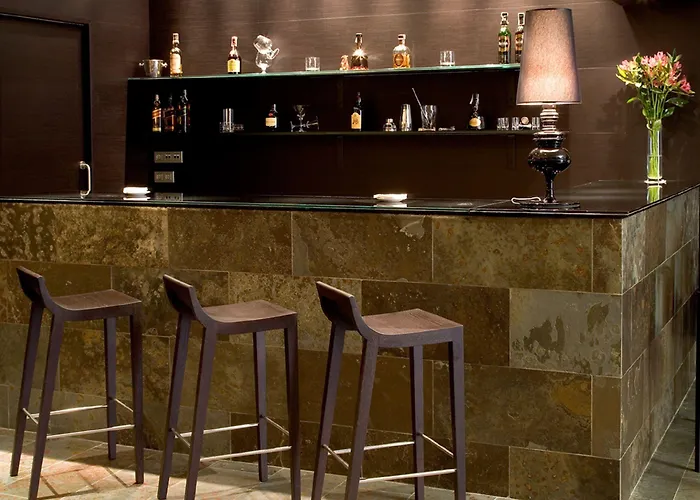 Szálloda Sercotel Puerta De La Catedral 4*