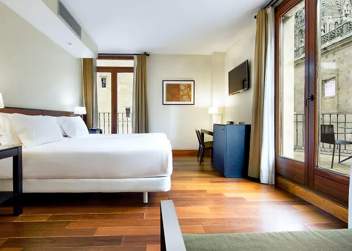 Otel Sercotel Puerta De La Catedral 4*