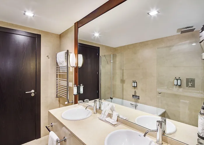 Hotel Sercotel Puerta De La Catedral 4*